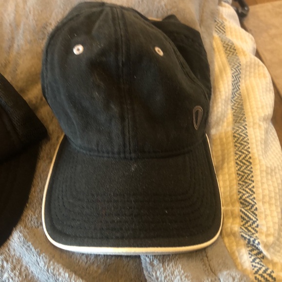 Cap bundle. 3 hats. - Picture 6 of 6
